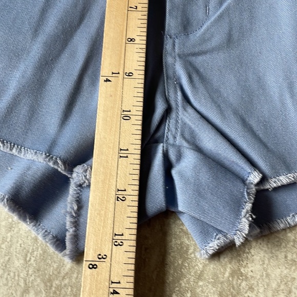 Di lies,Juniors blue short,2front slide pockets,2back pockets,high rise,twill - Picture 4 of 16